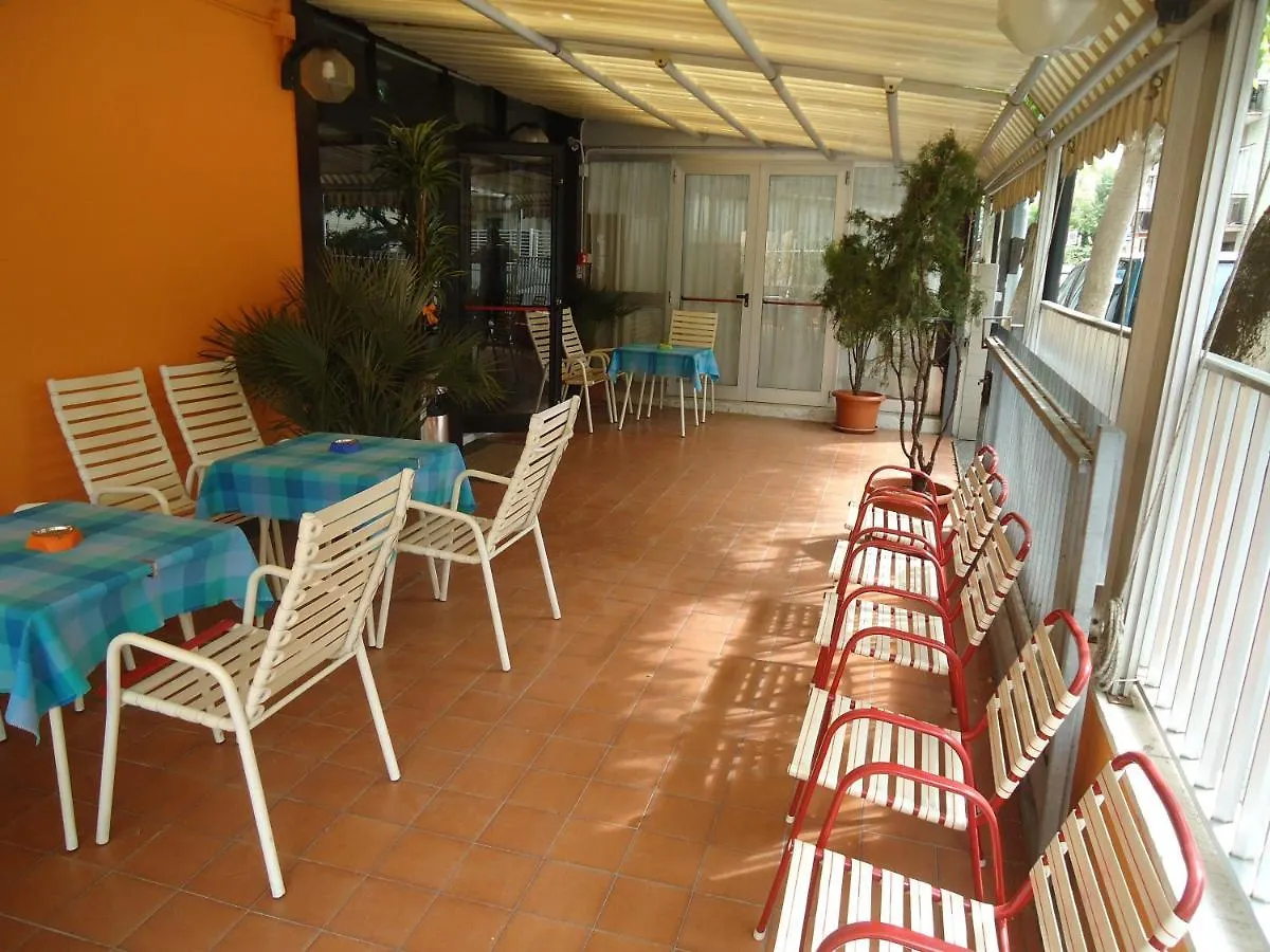 Hotel Castellani Rimini 2*,